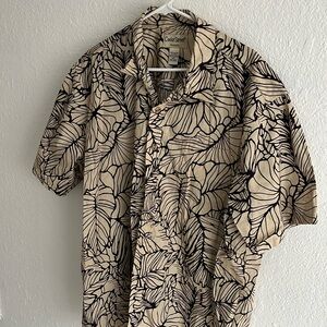 Neutral hawaiian shirt
